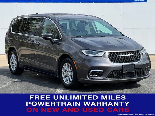 2023 Chrysler Pacifica Touring L in Granite Crystal Metallic Clearcoat — front three-quarter view